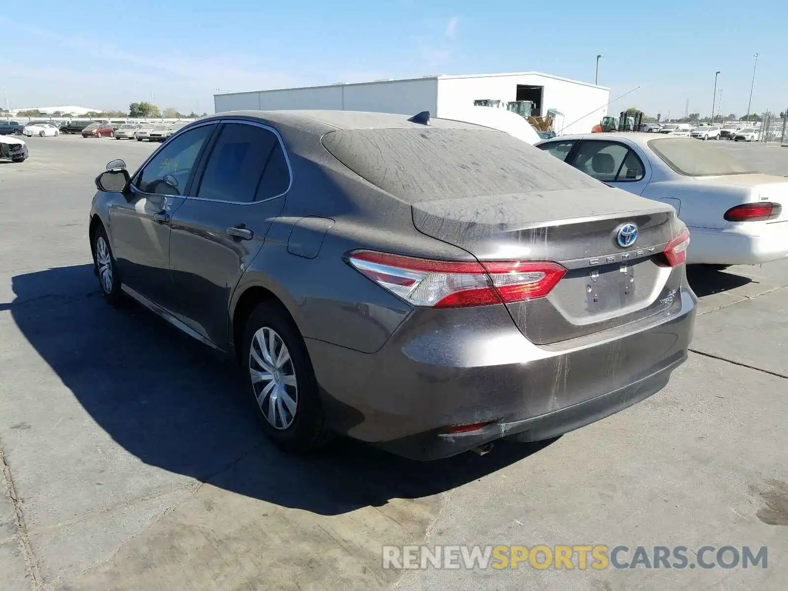 3 Photograph of a damaged car 4T1B31HK2KU513530 TOYOTA CAMRY 2019