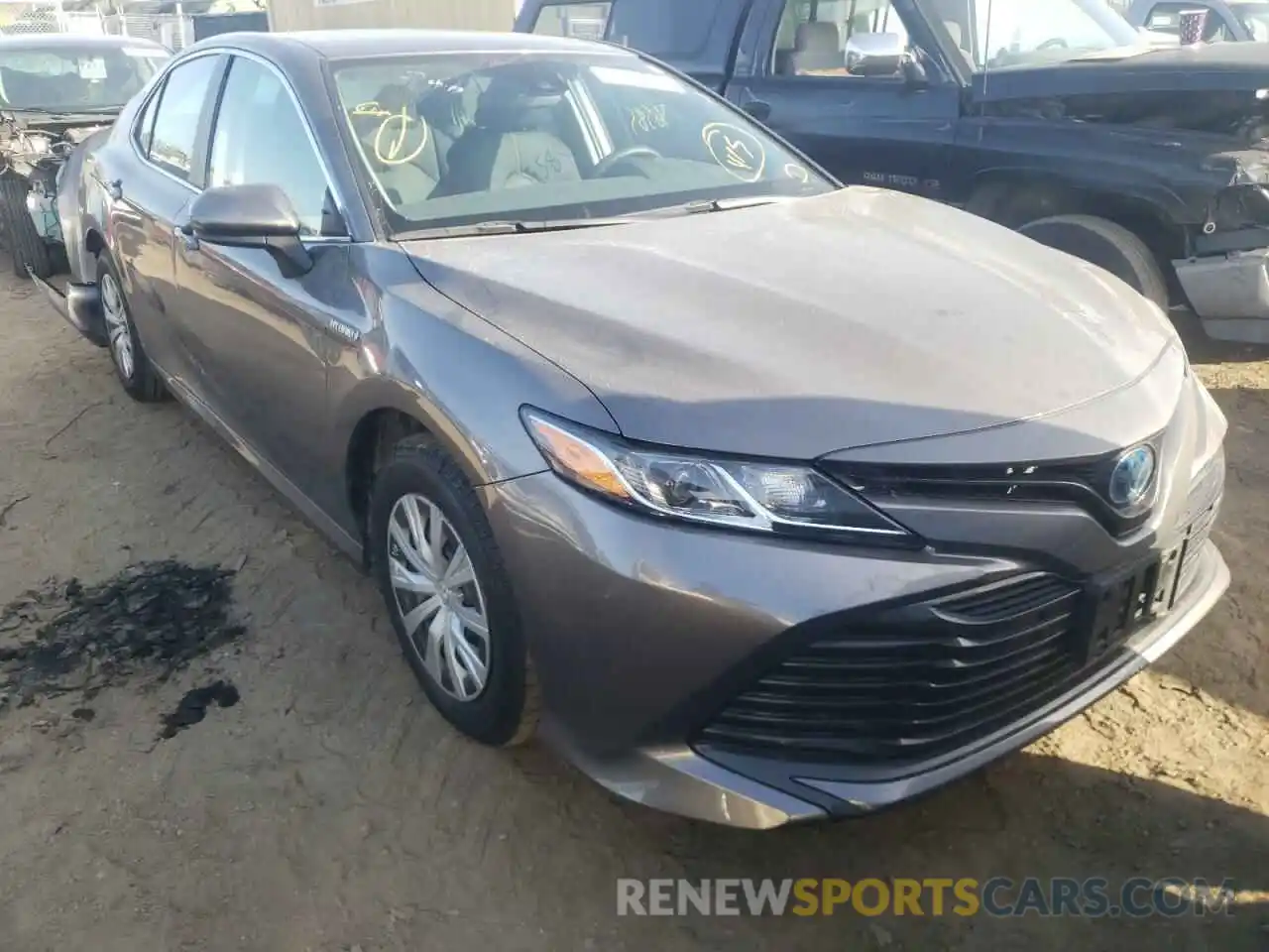 1 Photograph of a damaged car 4T1B31HK3KU005745 TOYOTA CAMRY 2019