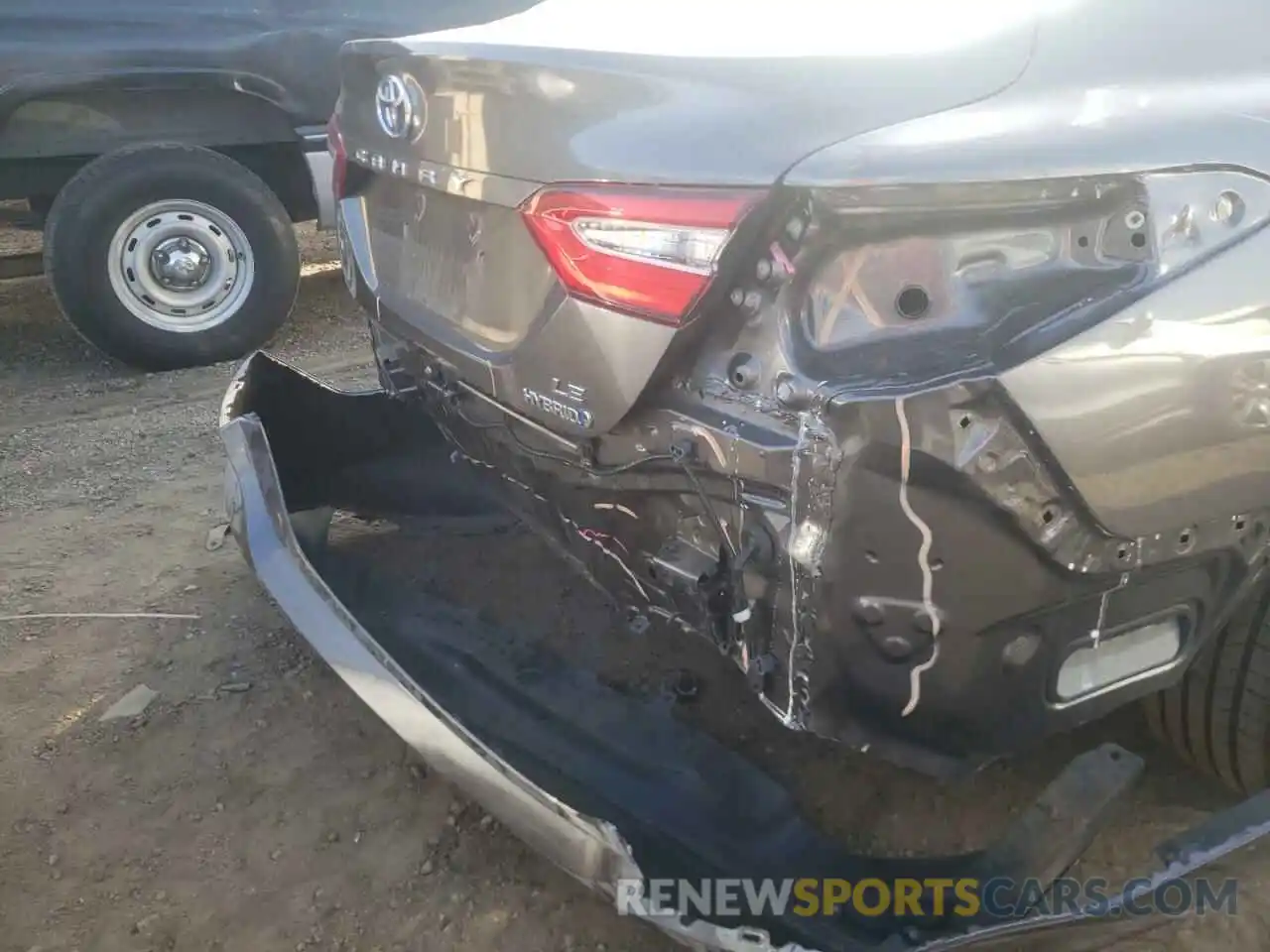 9 Photograph of a damaged car 4T1B31HK3KU005745 TOYOTA CAMRY 2019