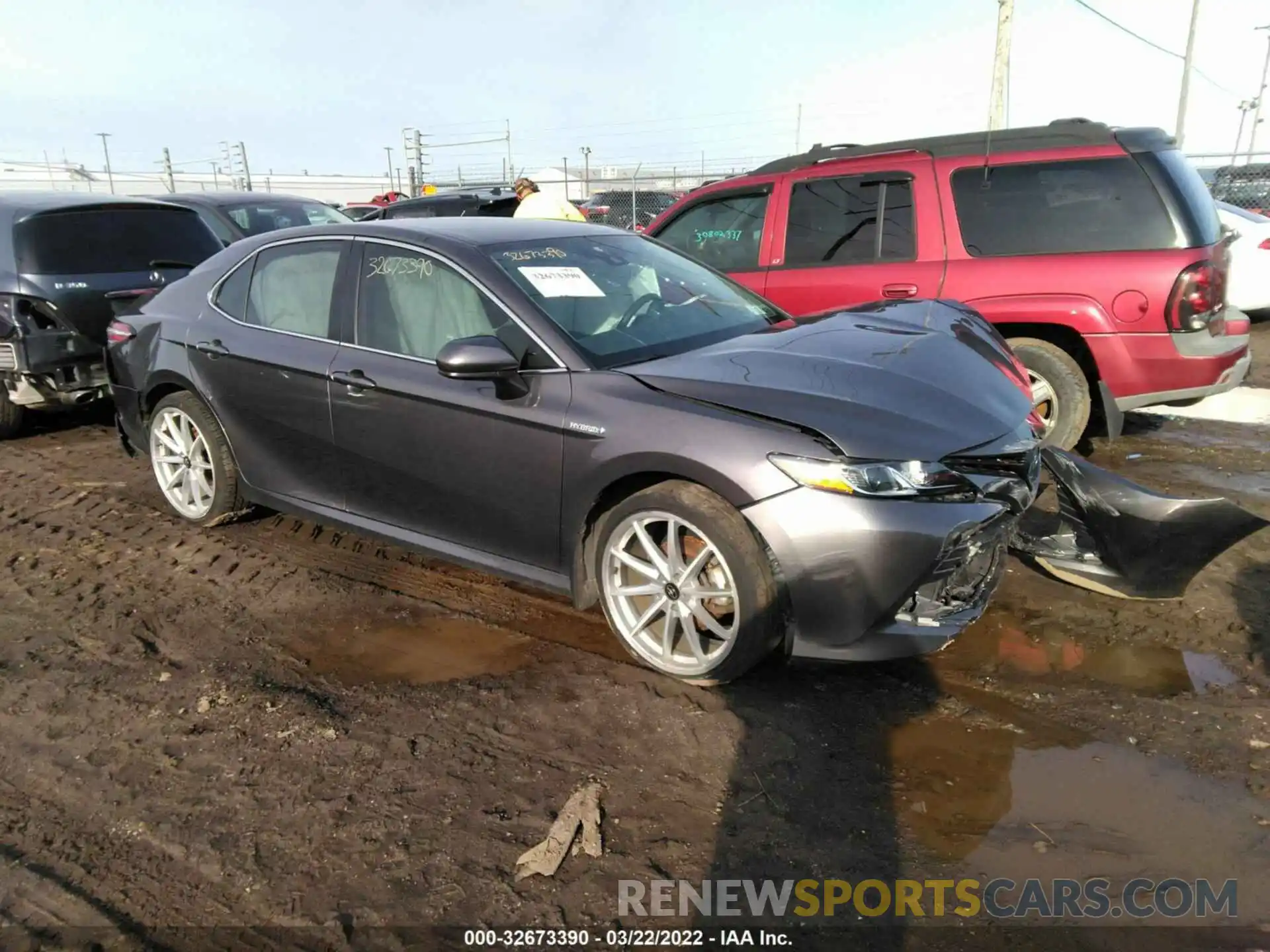 1 Photograph of a damaged car 4T1B31HK3KU005874 TOYOTA CAMRY 2019