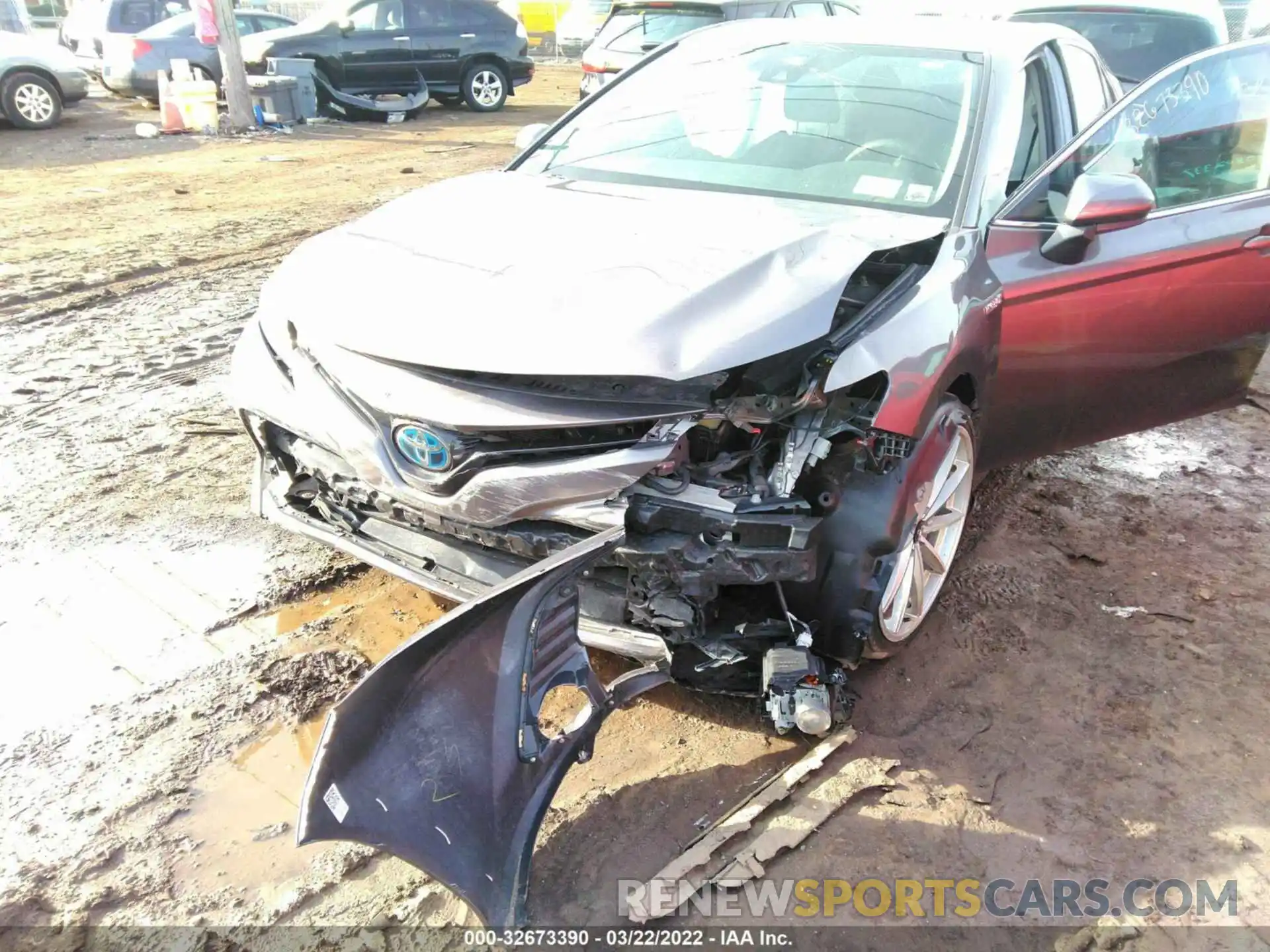 6 Photograph of a damaged car 4T1B31HK3KU005874 TOYOTA CAMRY 2019