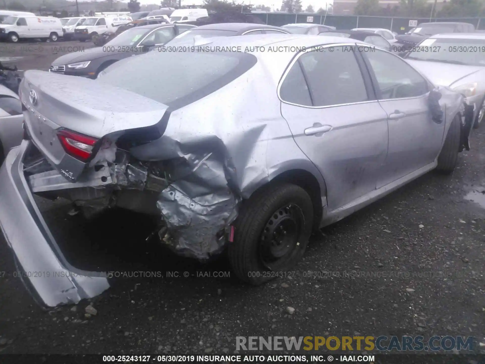 4 Photograph of a damaged car 4T1B31HK3KU006524 TOYOTA CAMRY 2019