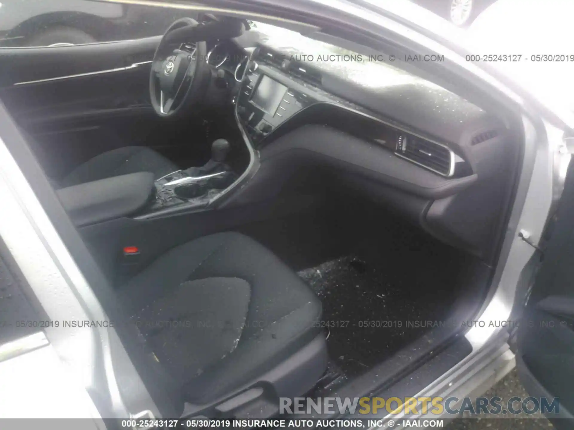 5 Photograph of a damaged car 4T1B31HK3KU006524 TOYOTA CAMRY 2019