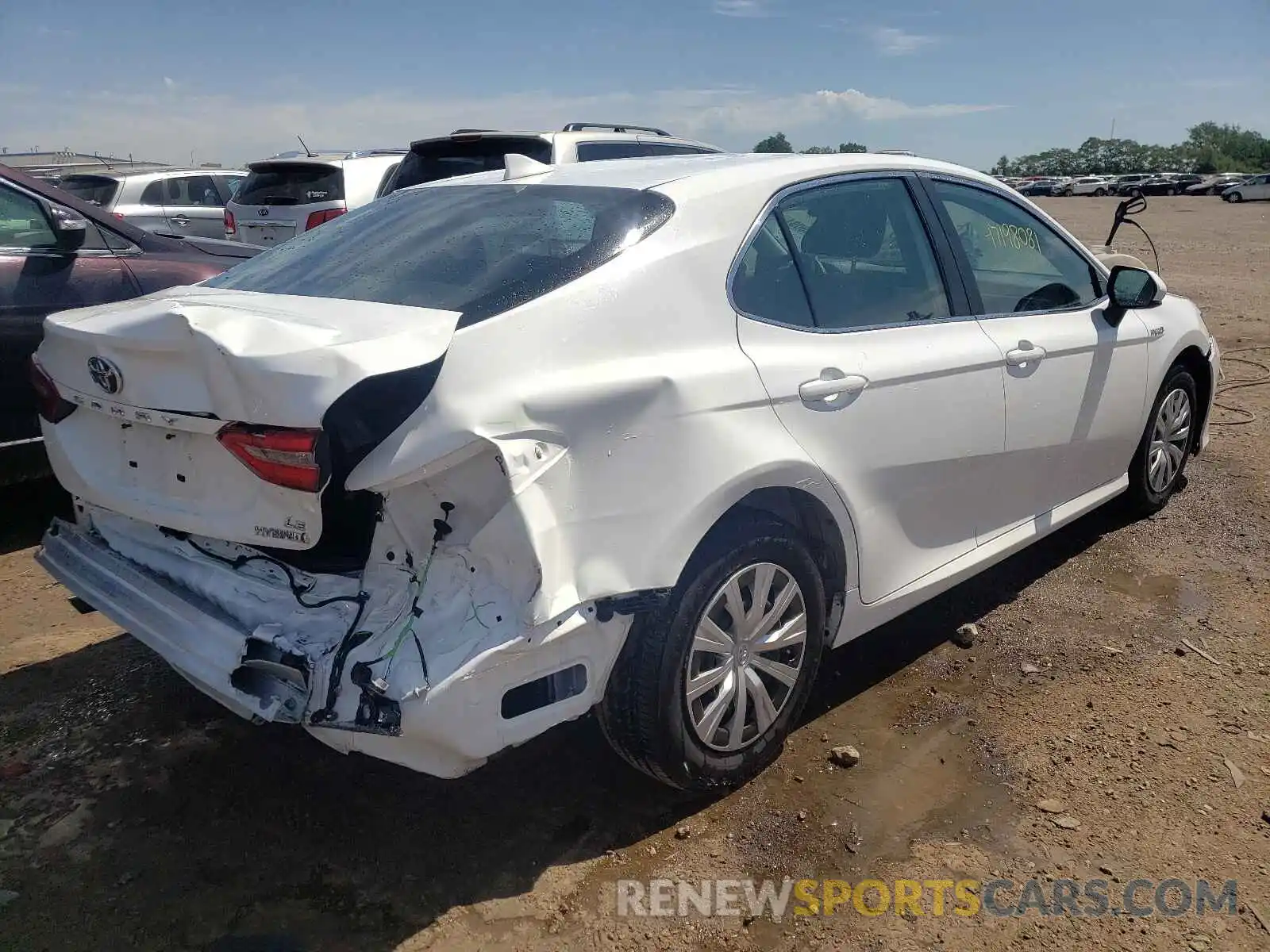 4 Photograph of a damaged car 4T1B31HK3KU006782 TOYOTA CAMRY 2019