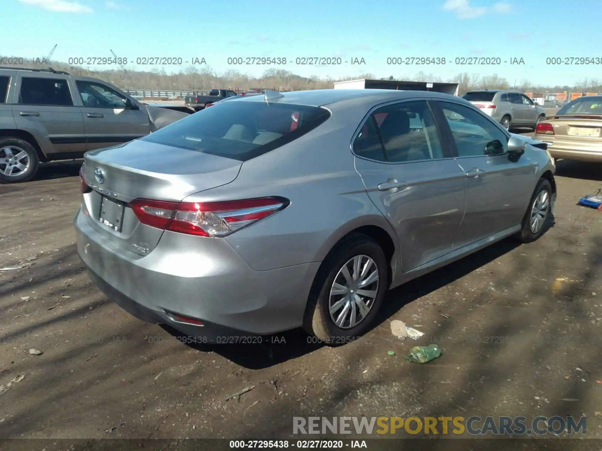 4 Photograph of a damaged car 4T1B31HK3KU007852 TOYOTA CAMRY 2019