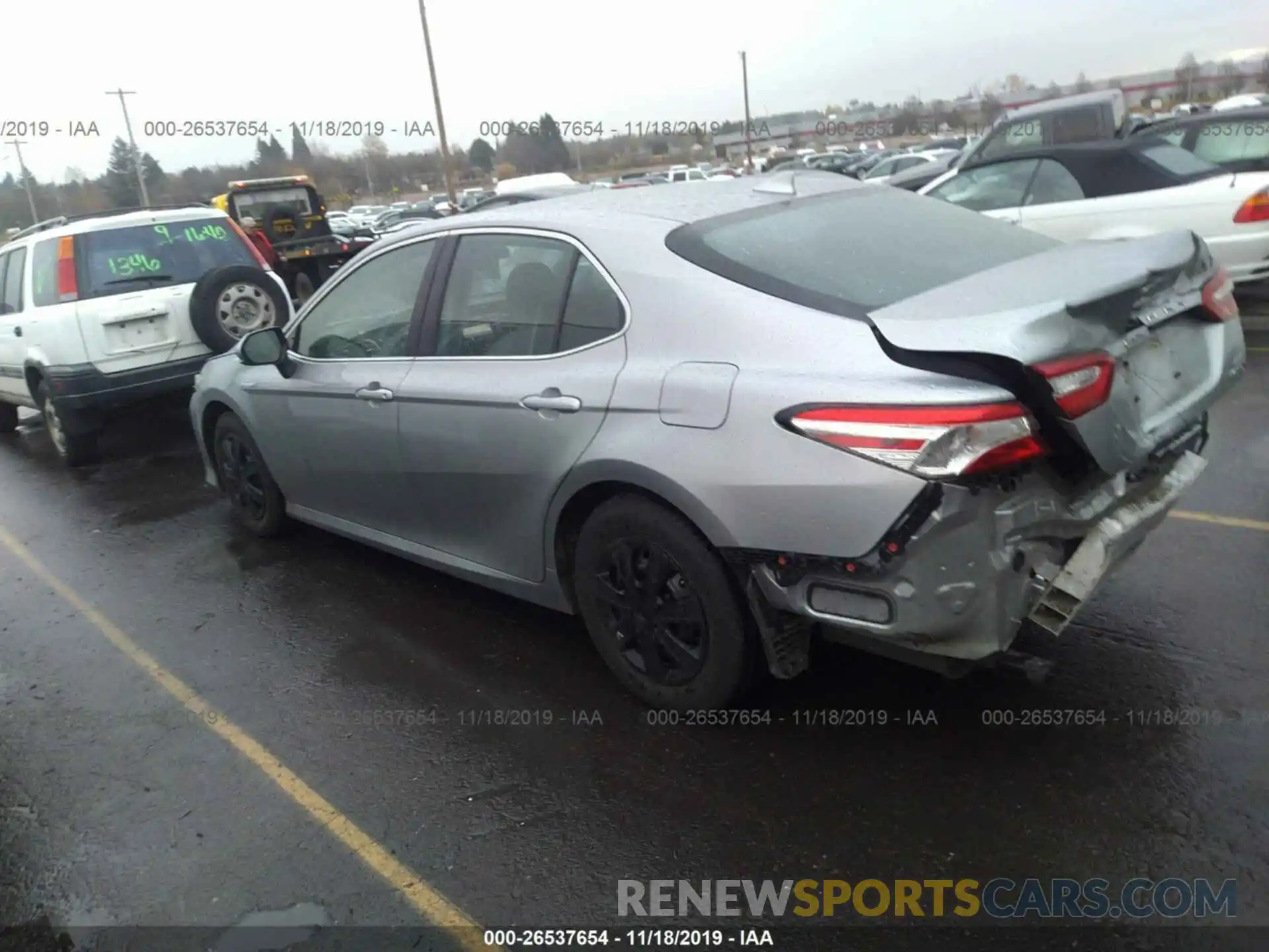 3 Photograph of a damaged car 4T1B31HK3KU509129 TOYOTA CAMRY 2019