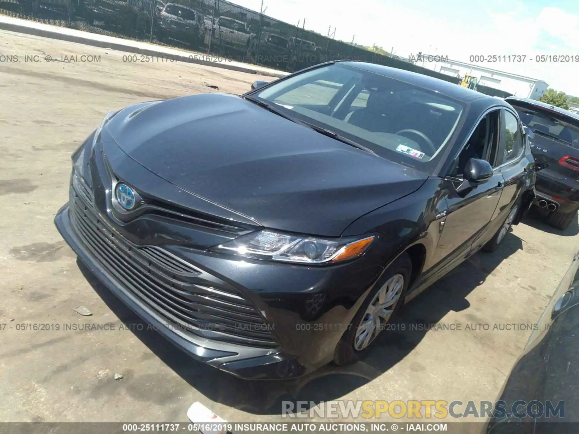 2 Photograph of a damaged car 4T1B31HK3KU509311 TOYOTA CAMRY 2019