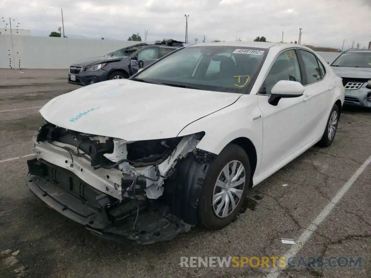 2 Photograph of a damaged car 4T1B31HK3KU510782 TOYOTA CAMRY 2019