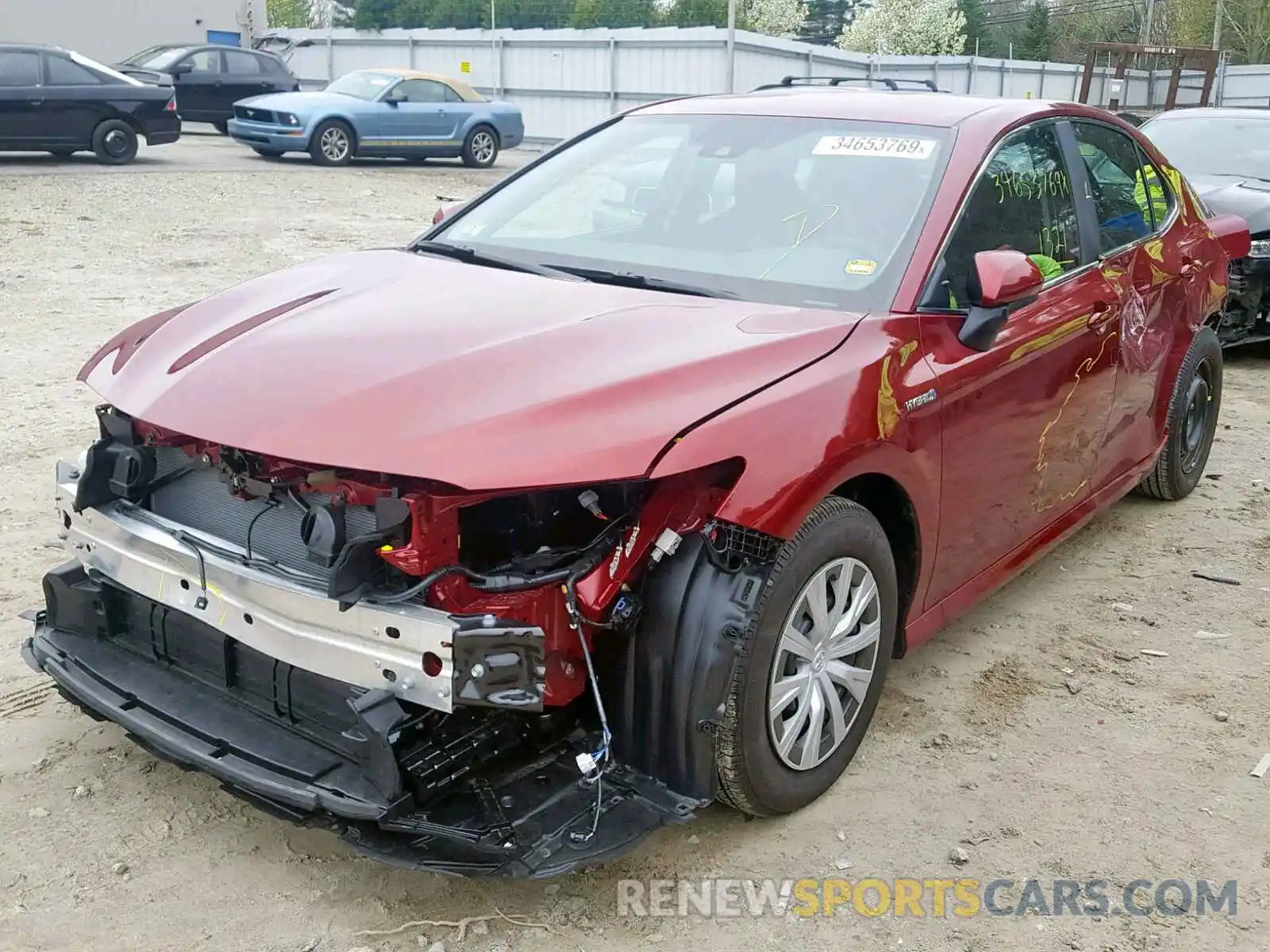 2 Photograph of a damaged car 4T1B31HK3KU510913 TOYOTA CAMRY 2019