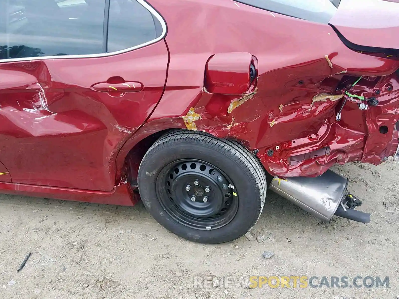 9 Photograph of a damaged car 4T1B31HK3KU510913 TOYOTA CAMRY 2019