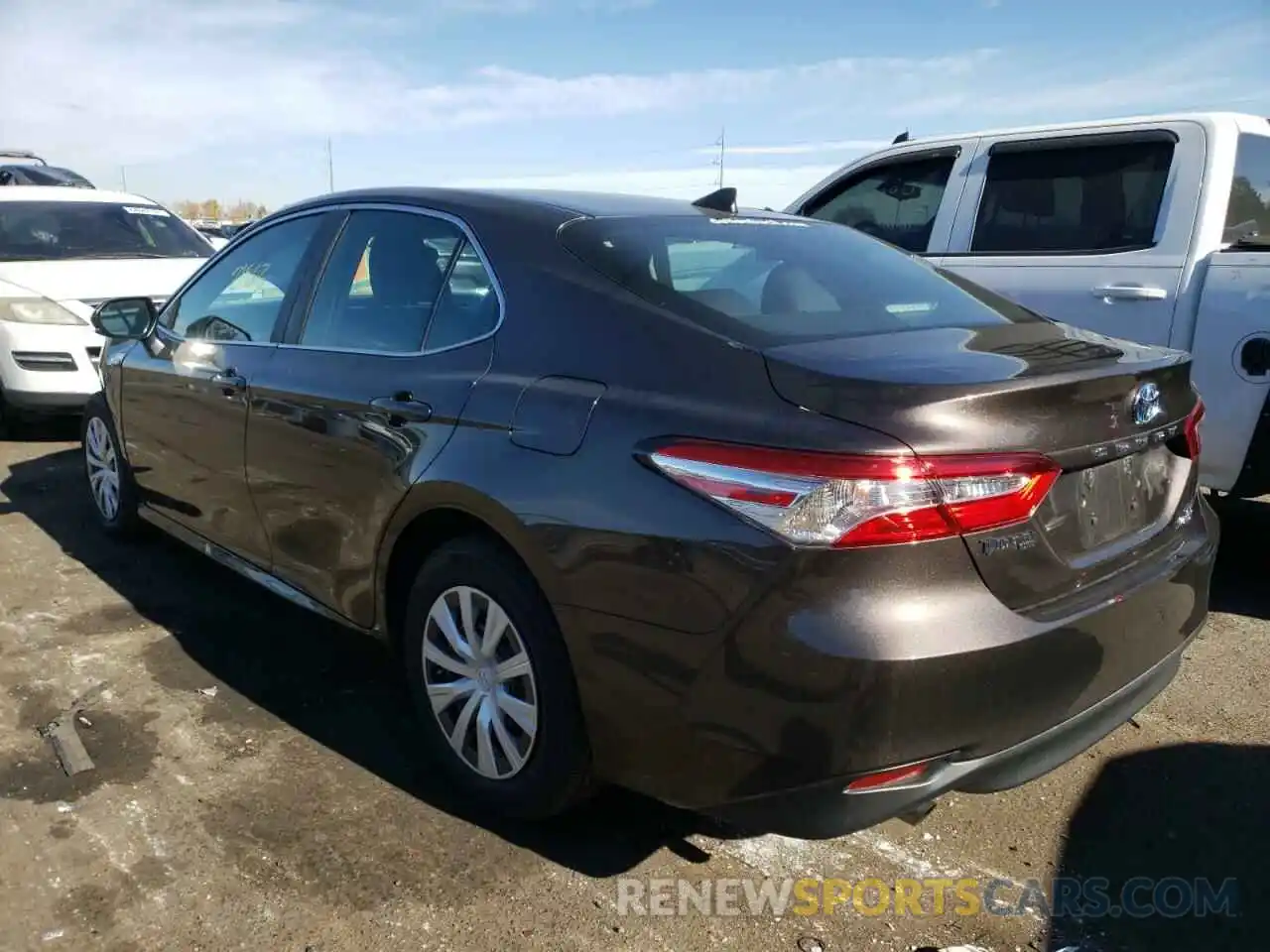 3 Photograph of a damaged car 4T1B31HK3KU511320 TOYOTA CAMRY 2019