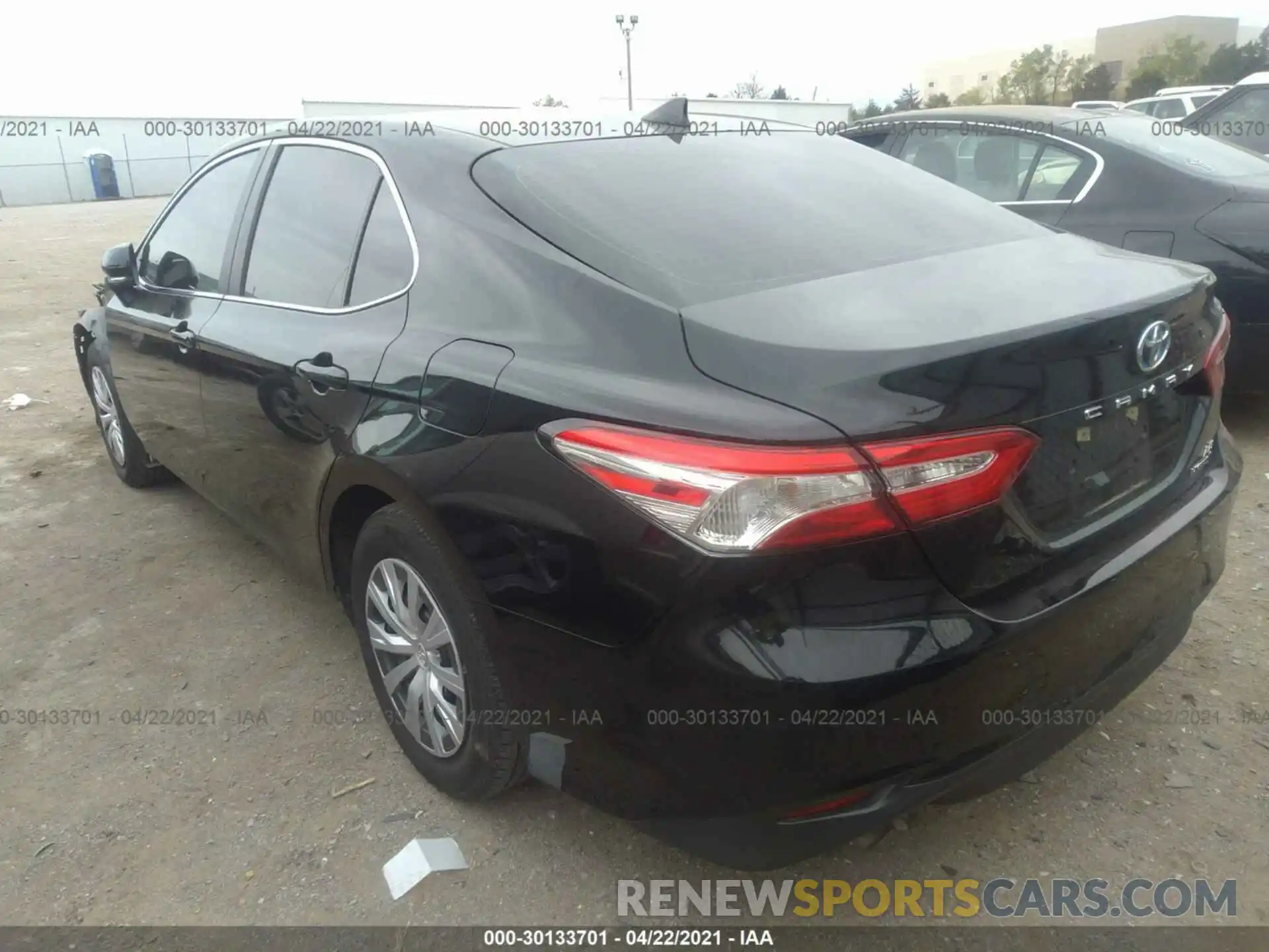 3 Фотография поврежденного автомобиля 4T1B31HK3KU511866 TOYOTA CAMRY 2019