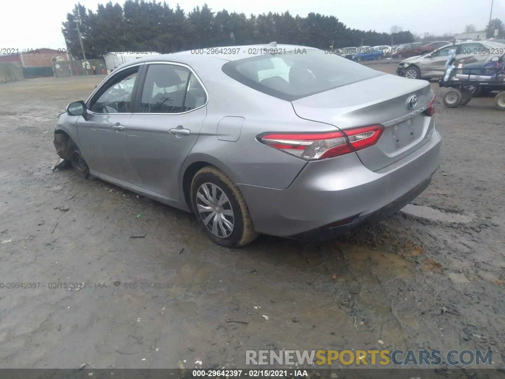 3 Фотография поврежденного автомобиля 4T1B31HK3KU512533 TOYOTA CAMRY 2019