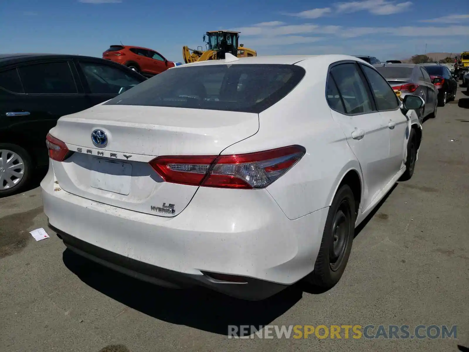 4 Photograph of a damaged car 4T1B31HK3KU512595 TOYOTA CAMRY 2019