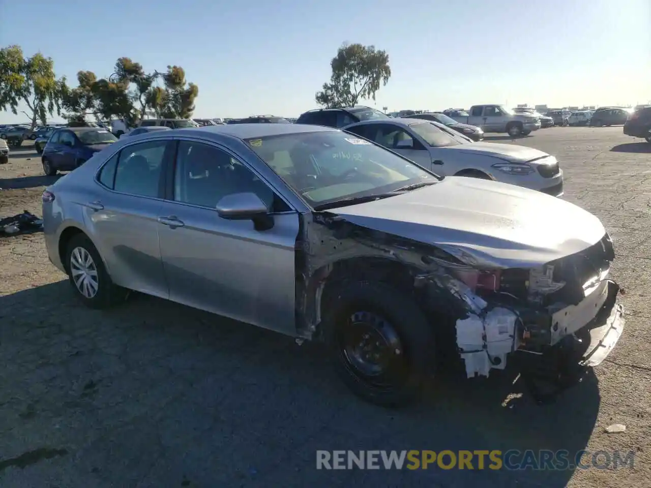 1 Photograph of a damaged car 4T1B31HK3KU512905 TOYOTA CAMRY 2019