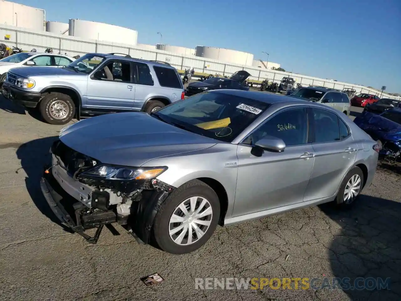 2 Photograph of a damaged car 4T1B31HK3KU512905 TOYOTA CAMRY 2019