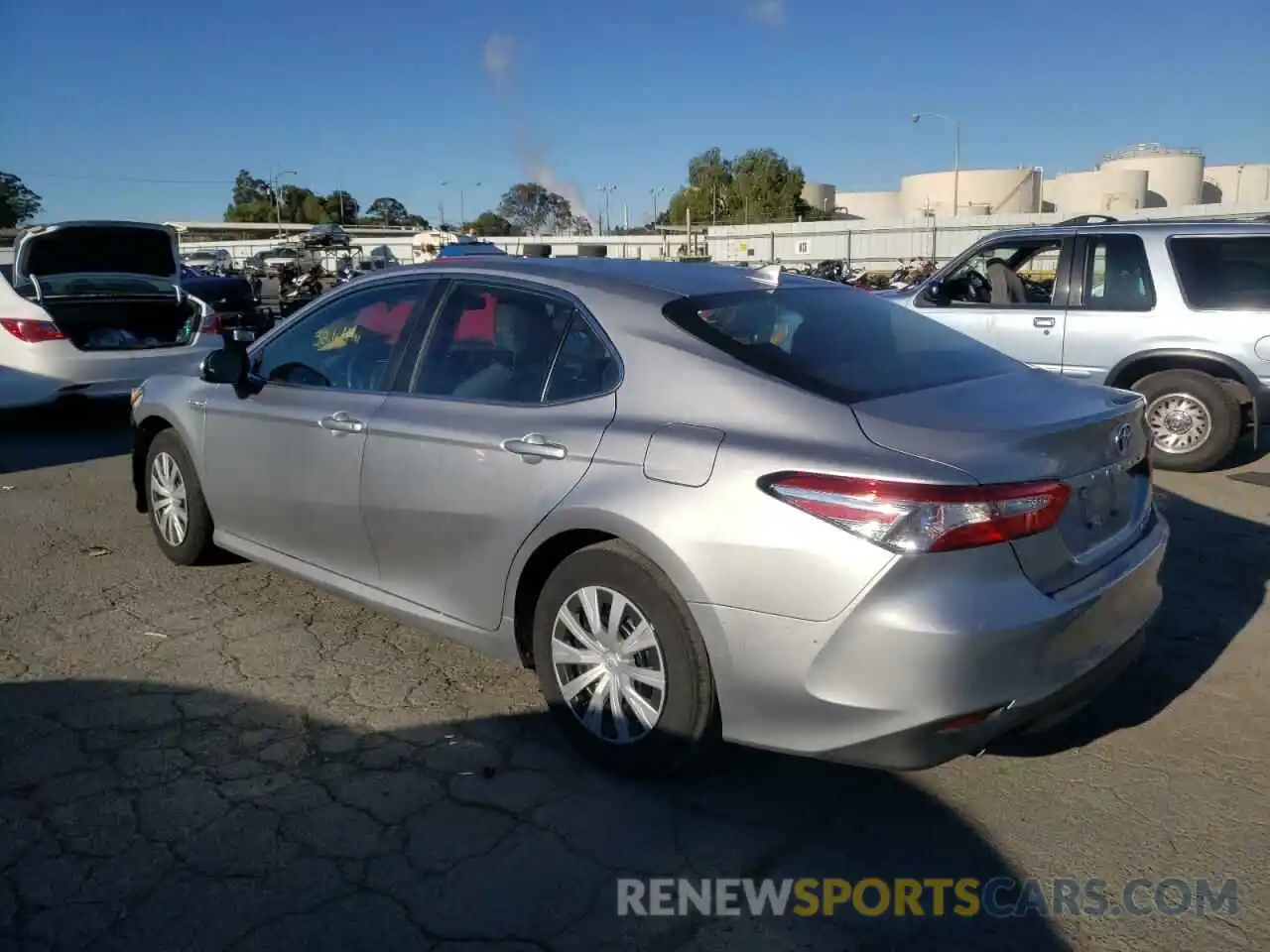 3 Photograph of a damaged car 4T1B31HK3KU512905 TOYOTA CAMRY 2019