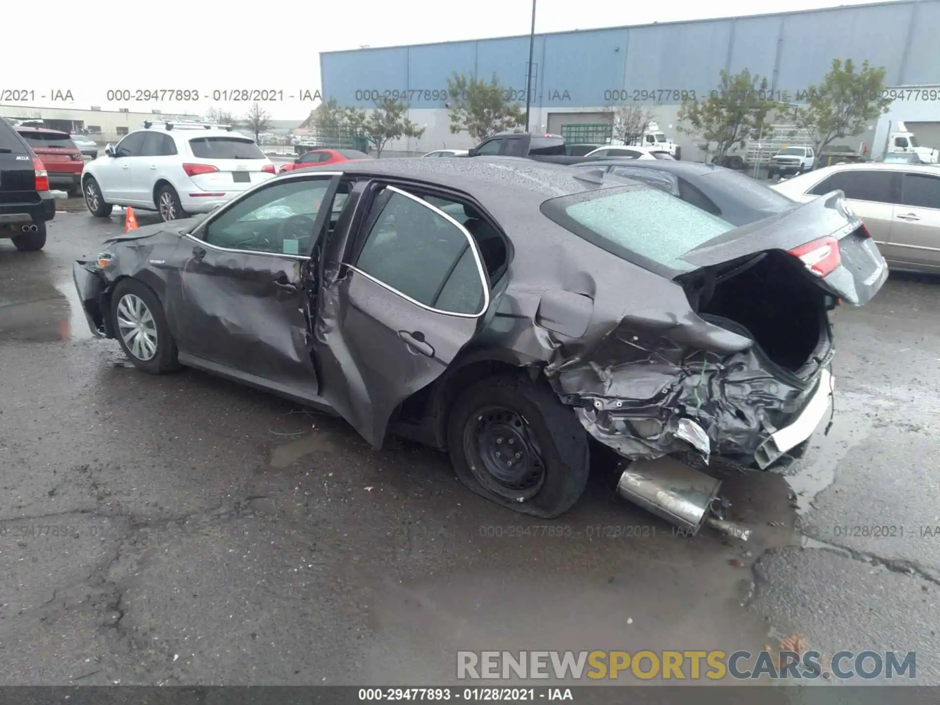 3 Photograph of a damaged car 4T1B31HK3KU513035 TOYOTA CAMRY 2019