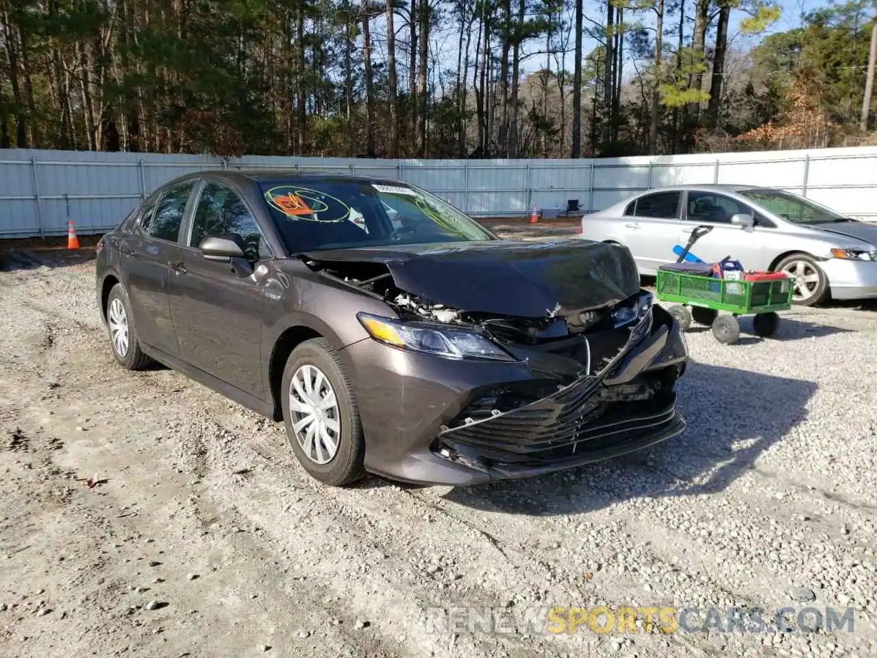 1 Photograph of a damaged car 4T1B31HK3KU513942 TOYOTA CAMRY 2019