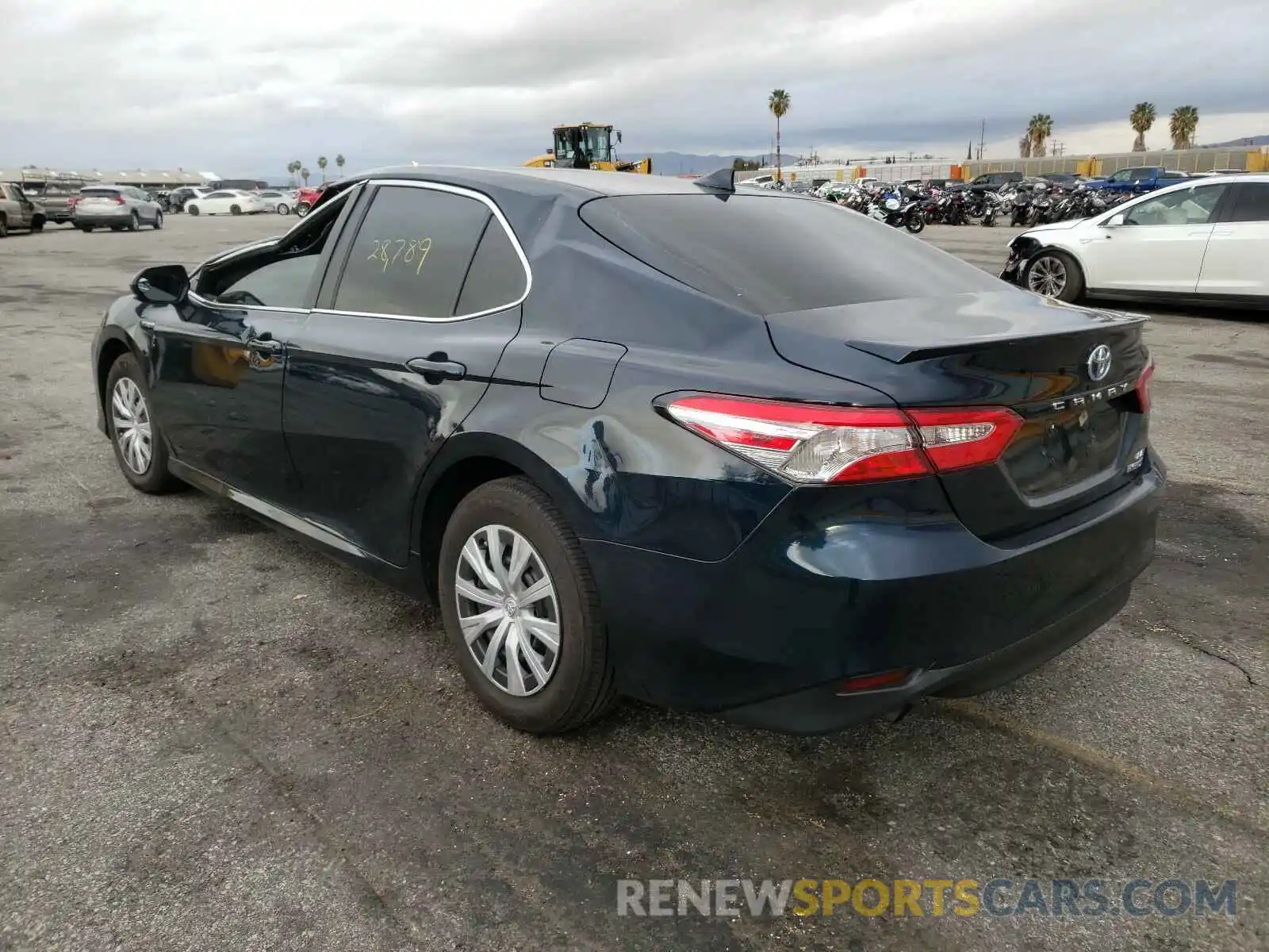 3 Photograph of a damaged car 4T1B31HK3KU517232 TOYOTA CAMRY 2019