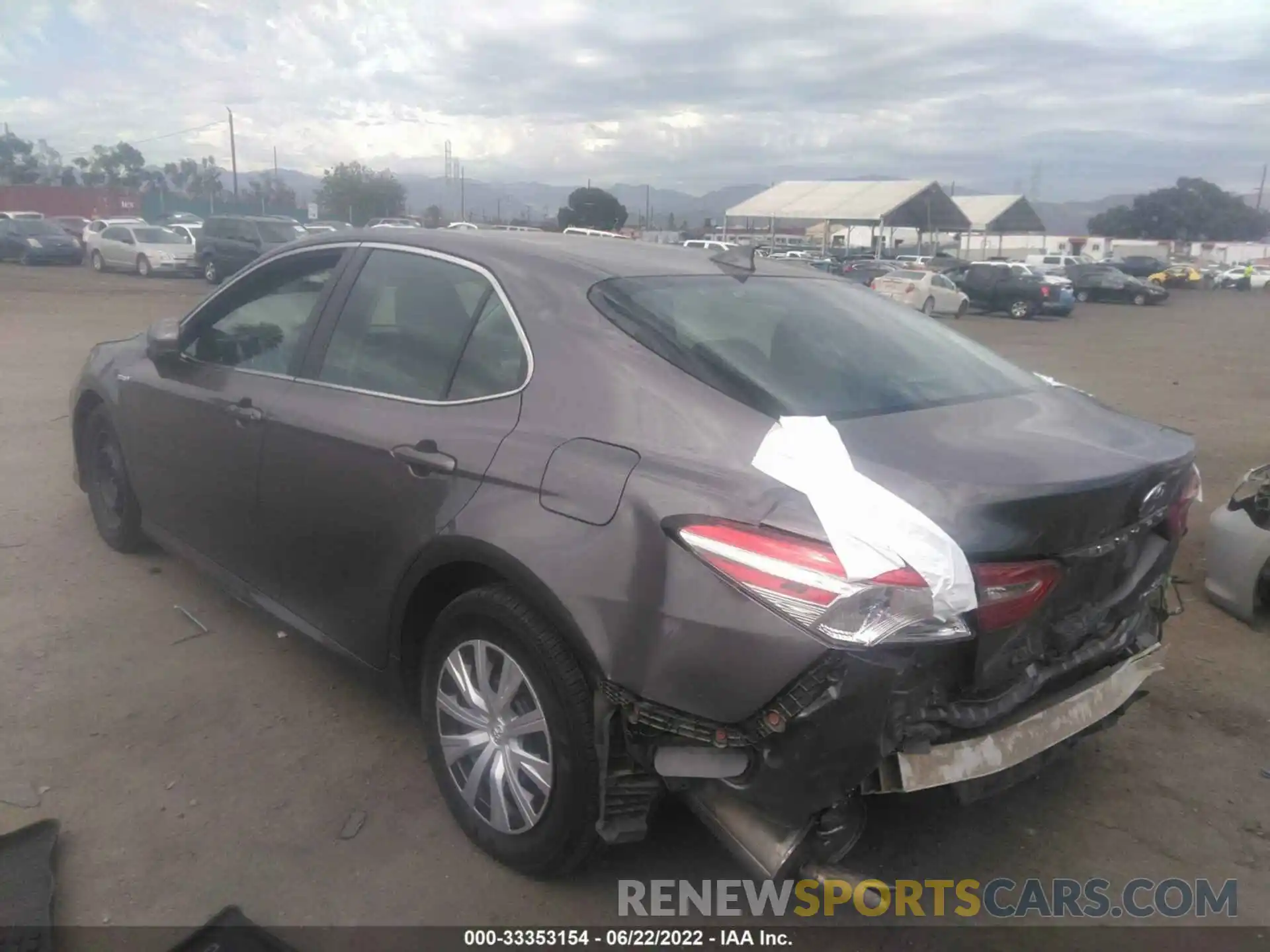 3 Photograph of a damaged car 4T1B31HK3KU517750 TOYOTA CAMRY 2019