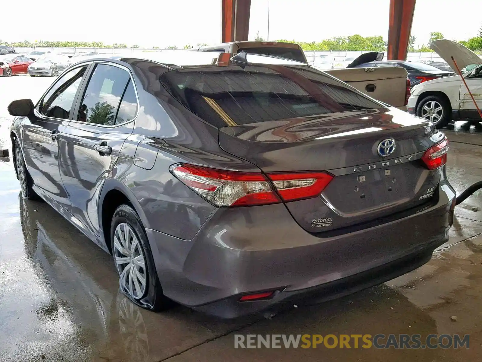 3 Photograph of a damaged car 4T1B31HK4KU005155 TOYOTA CAMRY 2019