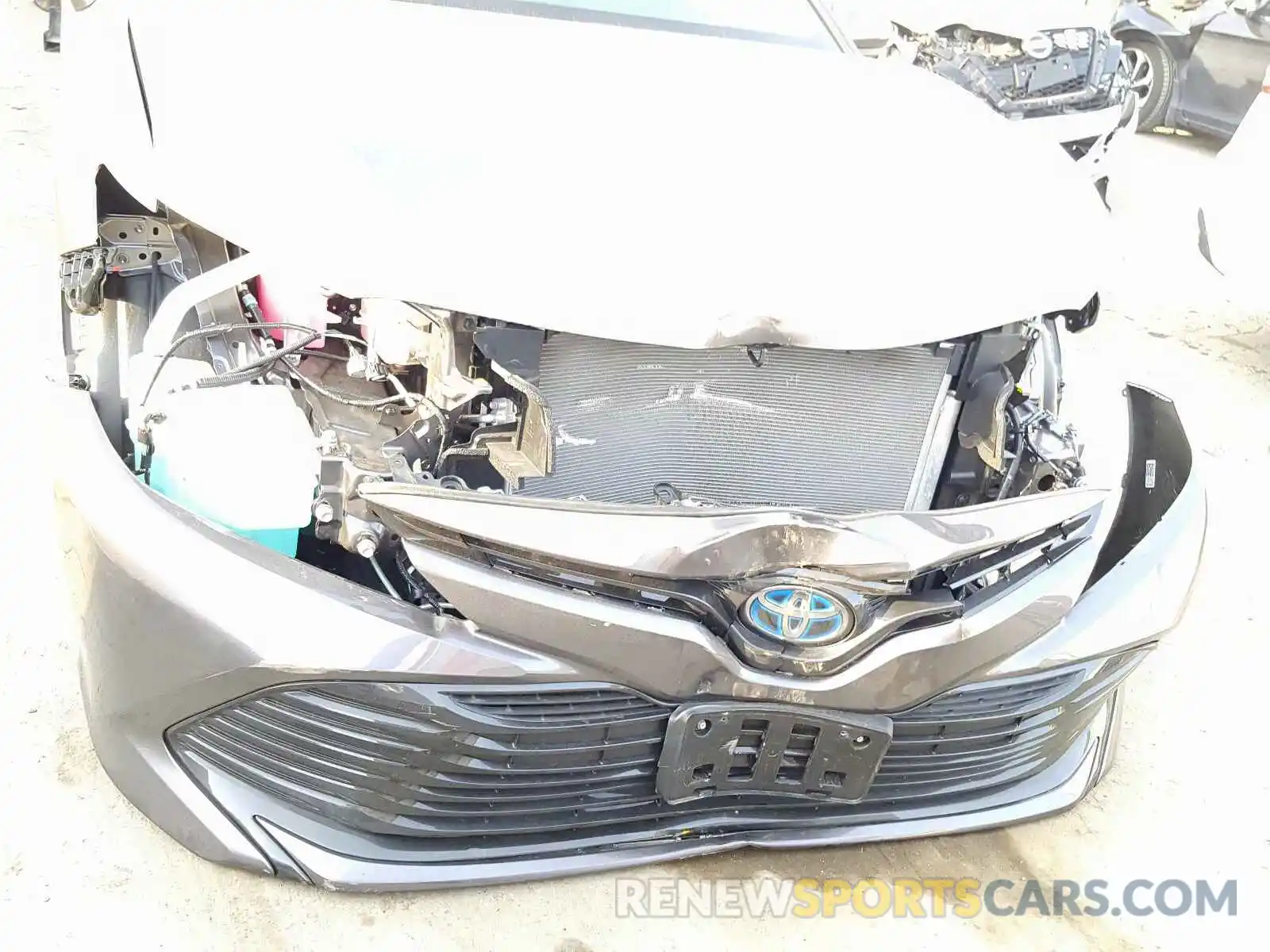 9 Photograph of a damaged car 4T1B31HK4KU006970 TOYOTA CAMRY 2019