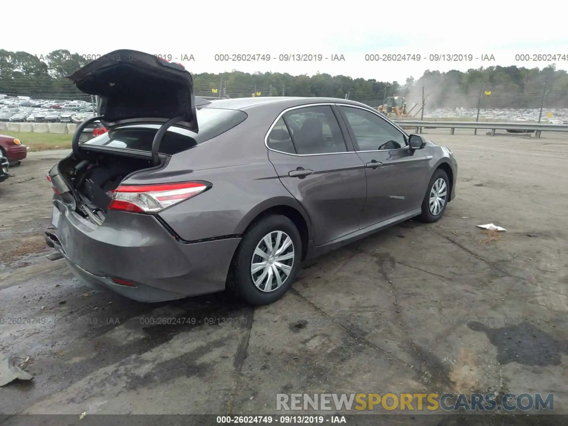 4 Photograph of a damaged car 4T1B31HK4KU007021 TOYOTA CAMRY 2019