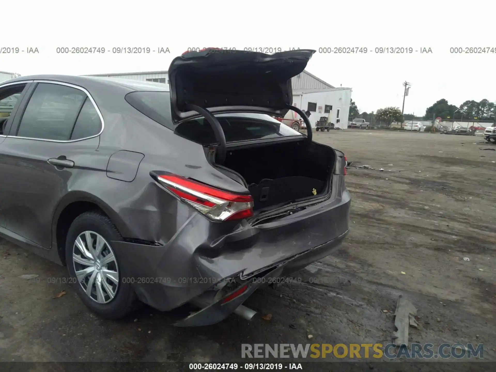 6 Photograph of a damaged car 4T1B31HK4KU007021 TOYOTA CAMRY 2019