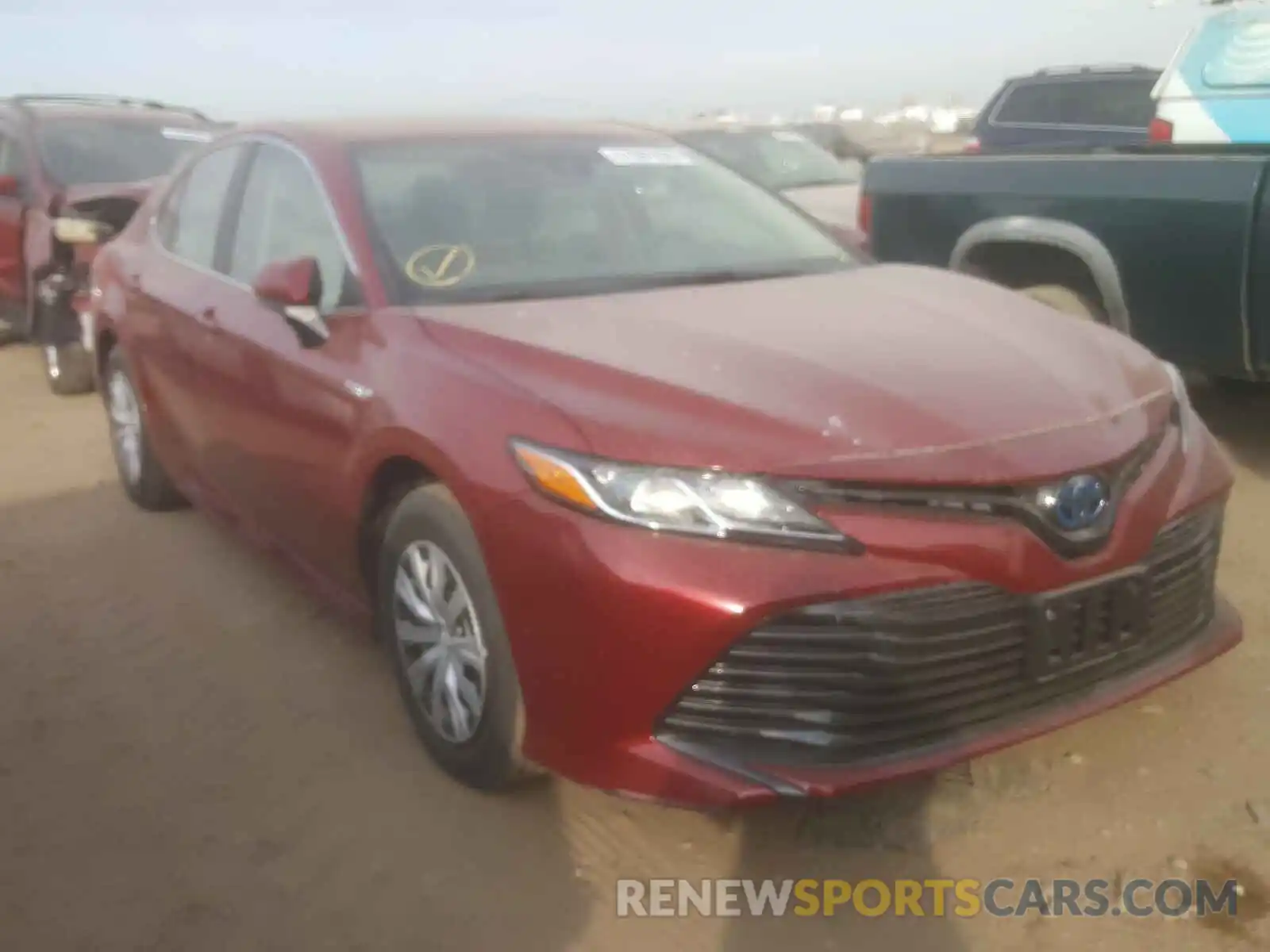 1 Photograph of a damaged car 4T1B31HK4KU008301 TOYOTA CAMRY 2019