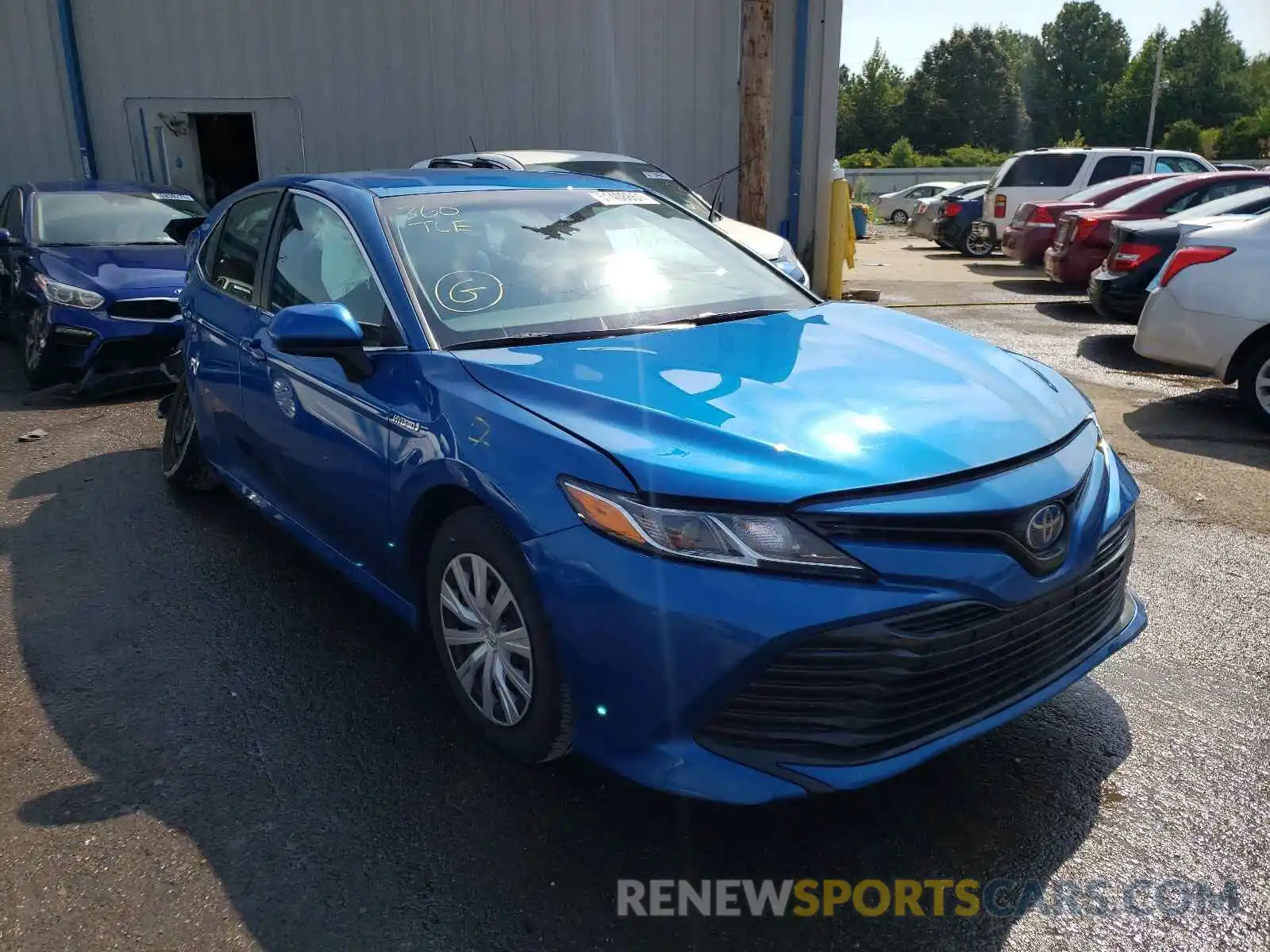 1 Photograph of a damaged car 4T1B31HK4KU008461 TOYOTA CAMRY 2019