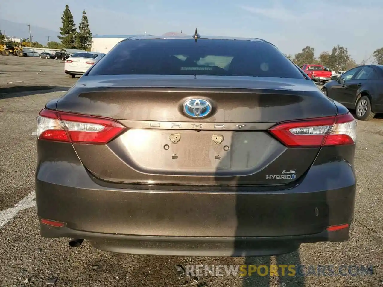 6 Photograph of a damaged car 4T1B31HK4KU511049 TOYOTA CAMRY 2019