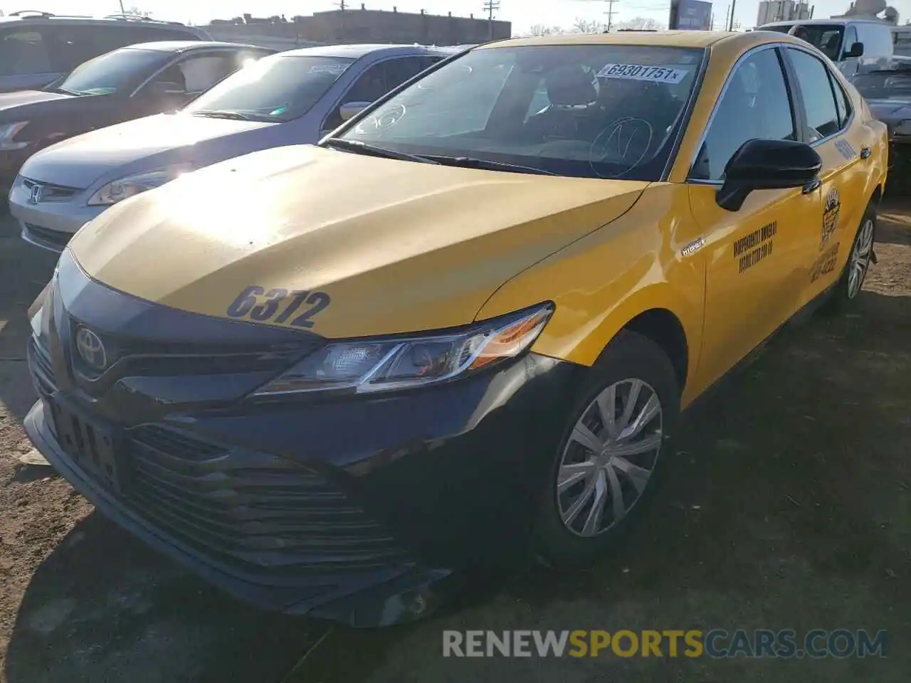 2 Photograph of a damaged car 4T1B31HK4KU511259 TOYOTA CAMRY 2019