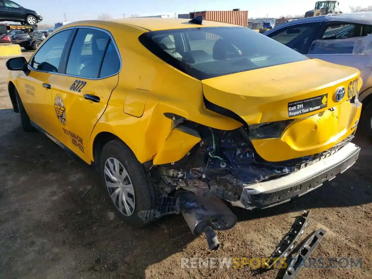 3 Фотография поврежденного автомобиля 4T1B31HK4KU511259 TOYOTA CAMRY 2019