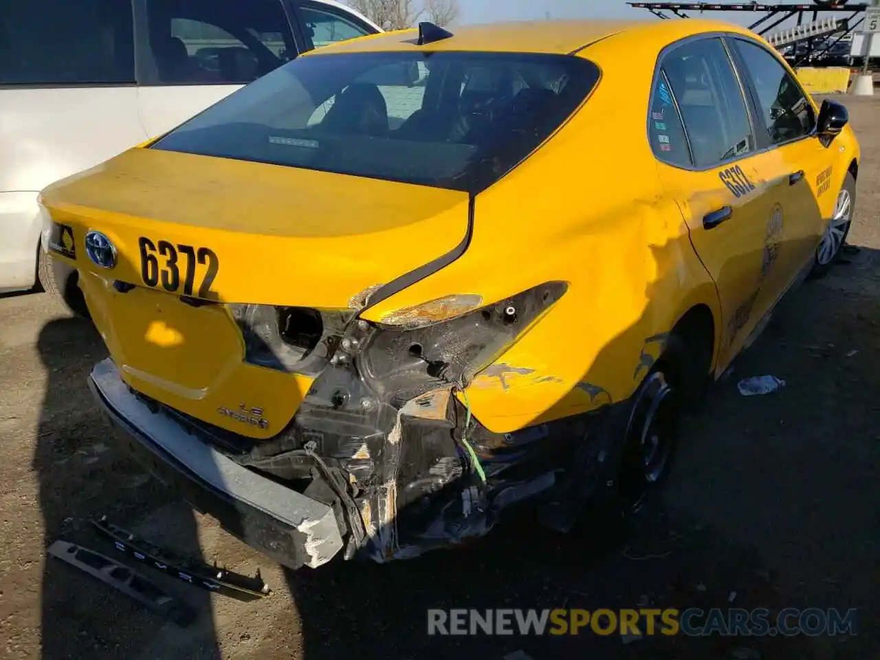 4 Photograph of a damaged car 4T1B31HK4KU511259 TOYOTA CAMRY 2019