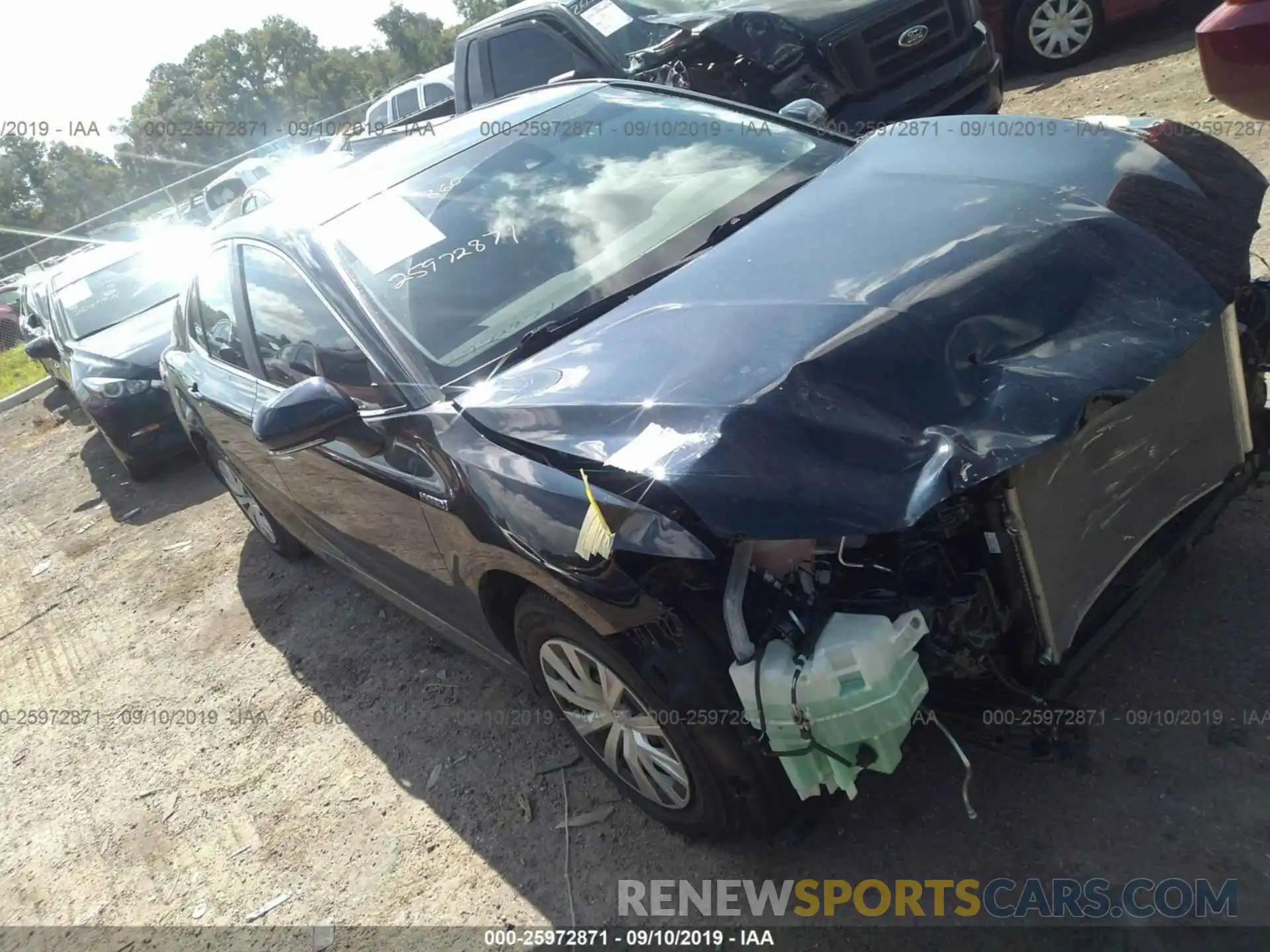 1 Photograph of a damaged car 4T1B31HK4KU512279 TOYOTA CAMRY 2019