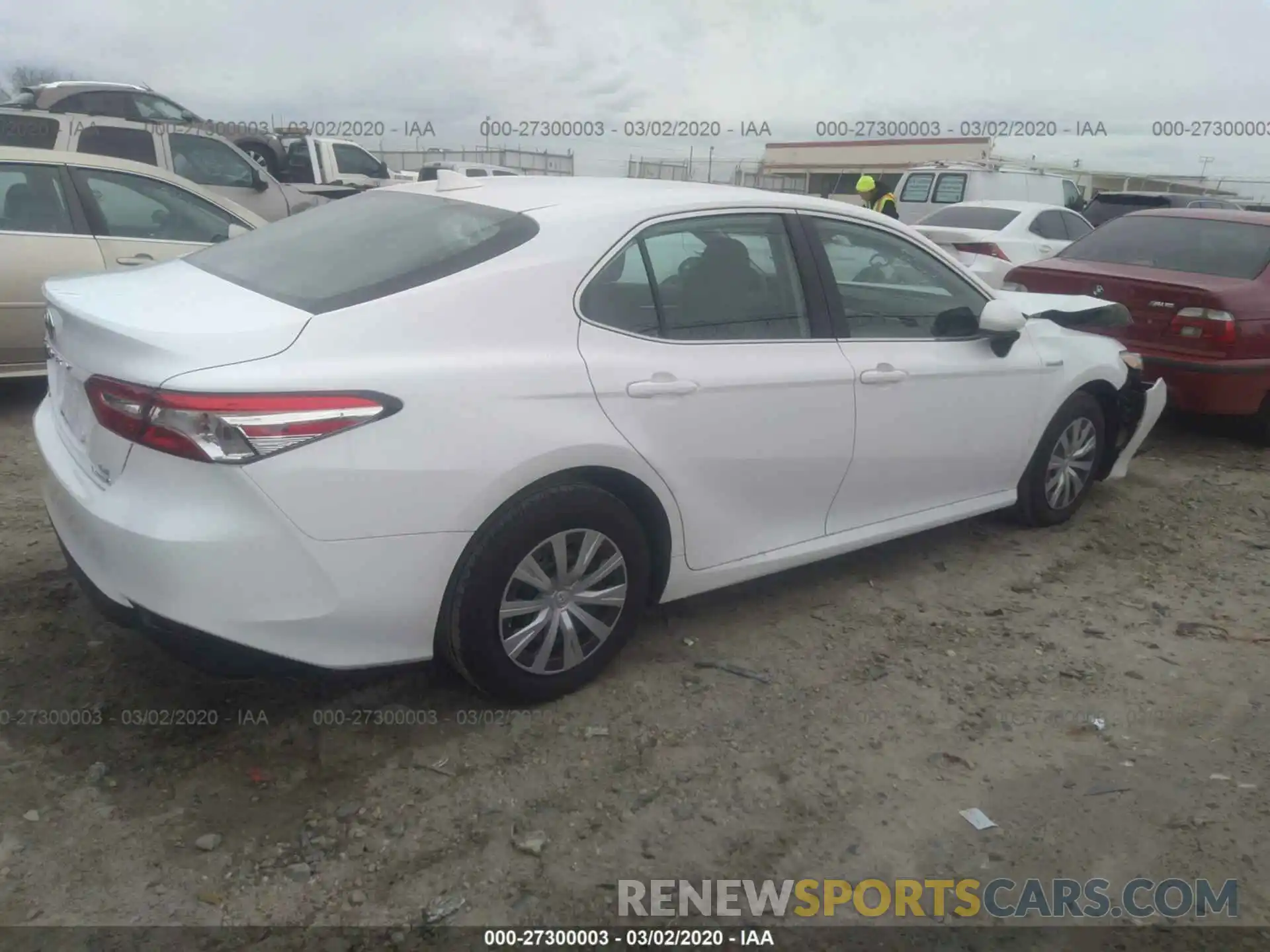 4 Photograph of a damaged car 4T1B31HK4KU513092 TOYOTA CAMRY 2019