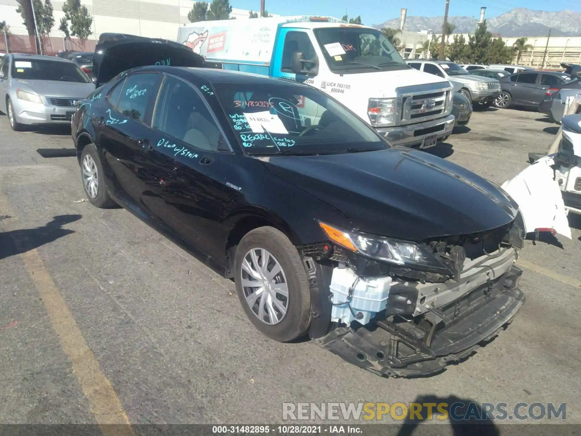 1 Photograph of a damaged car 4T1B31HK4KU513545 TOYOTA CAMRY 2019