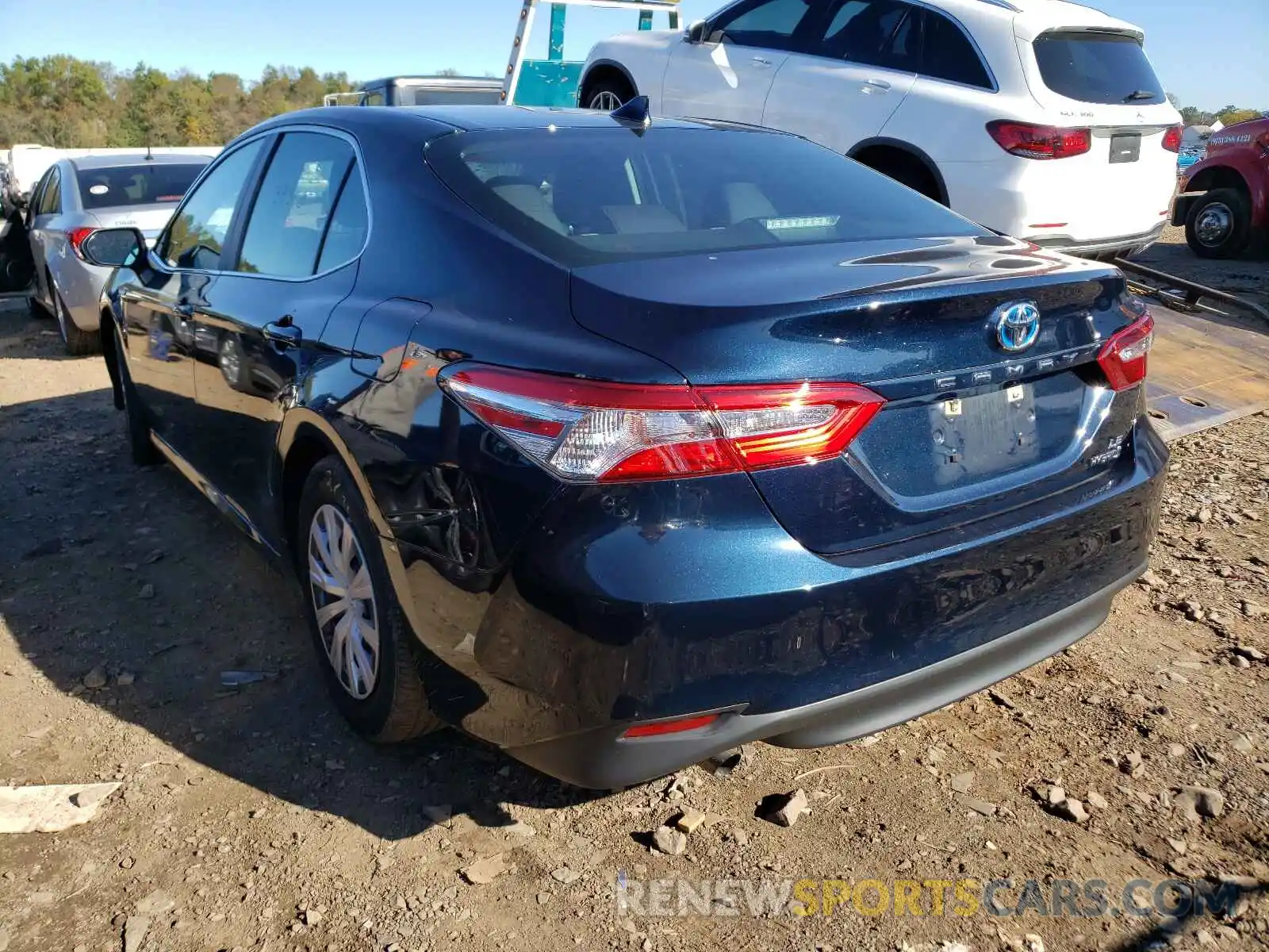 3 Photograph of a damaged car 4T1B31HK4KU515165 TOYOTA CAMRY 2019