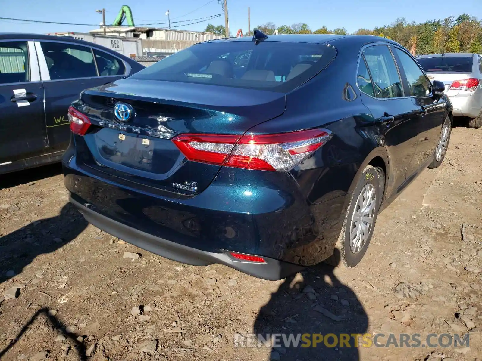 4 Photograph of a damaged car 4T1B31HK4KU515165 TOYOTA CAMRY 2019