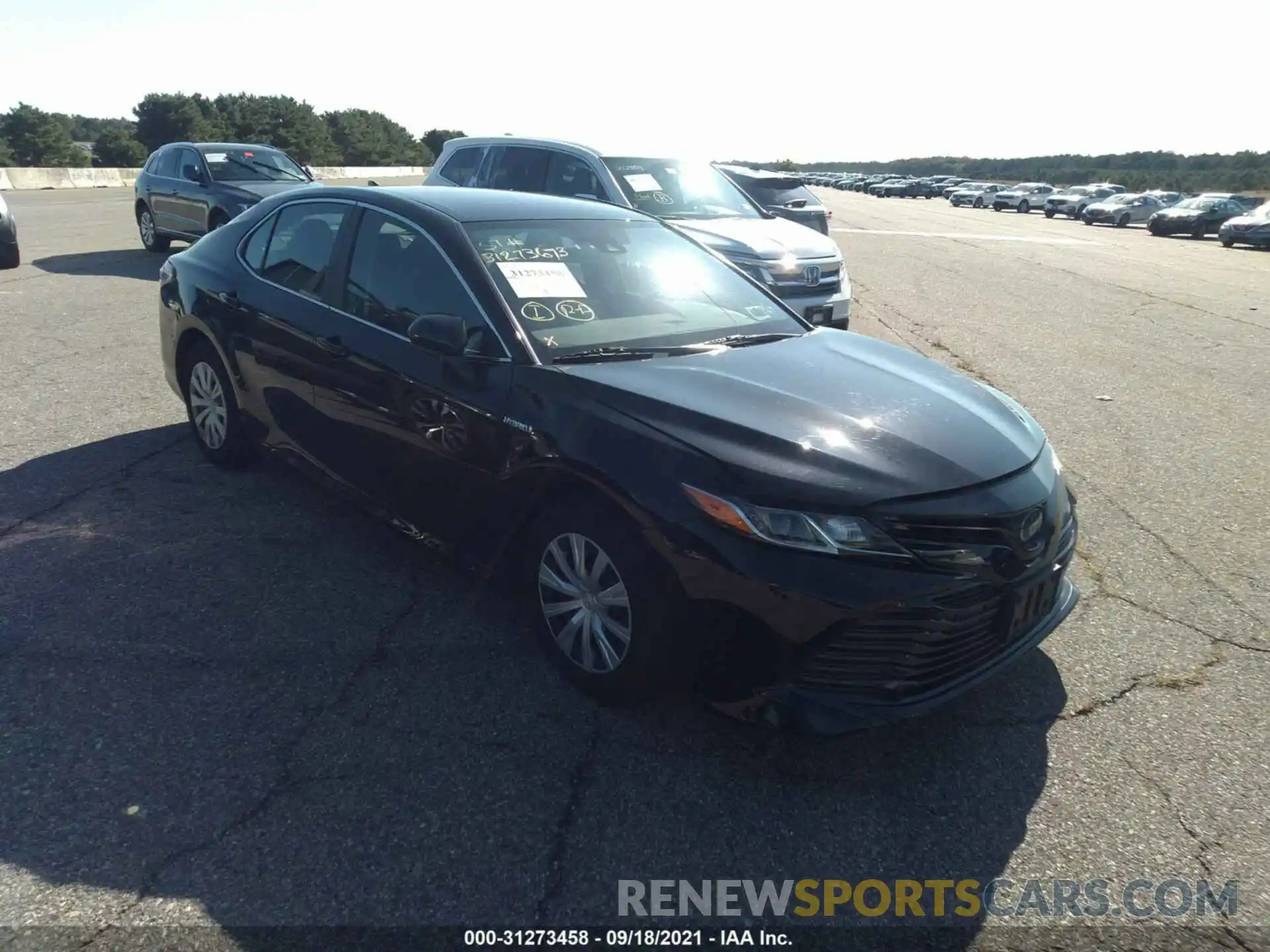 1 Photograph of a damaged car 4T1B31HK4KU516171 TOYOTA CAMRY 2019