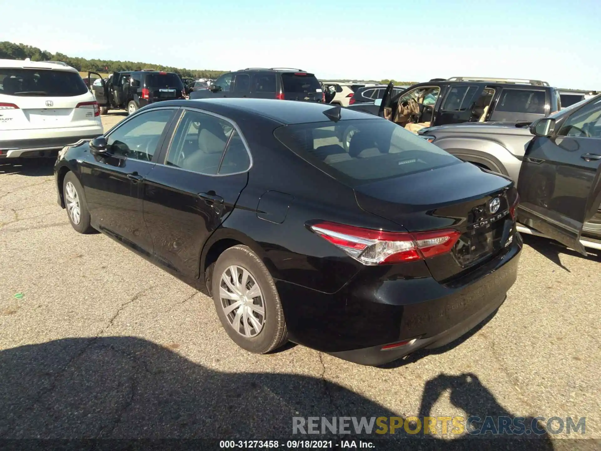 3 Photograph of a damaged car 4T1B31HK4KU516171 TOYOTA CAMRY 2019