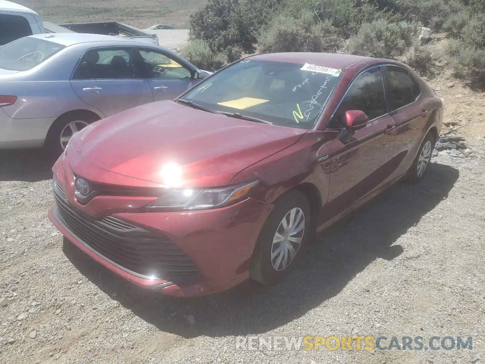 2 Photograph of a damaged car 4T1B31HK4KU516834 TOYOTA CAMRY 2019