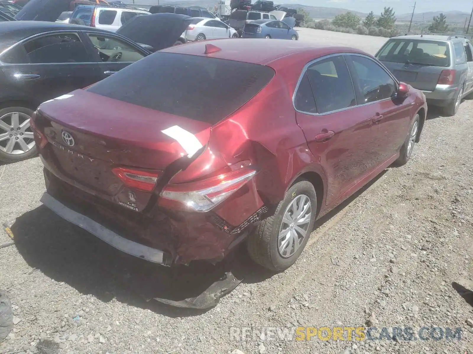 4 Photograph of a damaged car 4T1B31HK4KU516834 TOYOTA CAMRY 2019