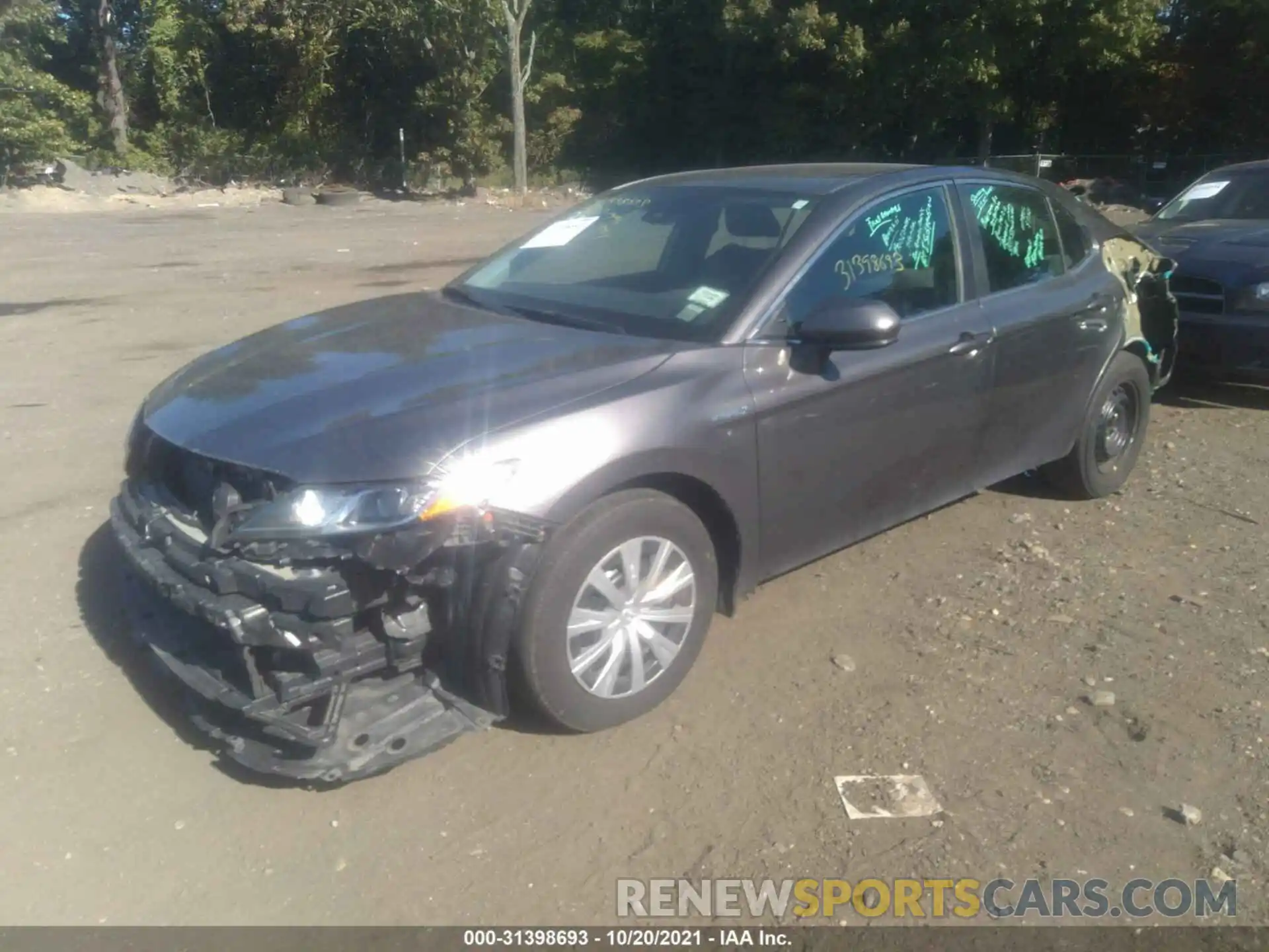 2 Photograph of a damaged car 4T1B31HK4KU517577 TOYOTA CAMRY 2019