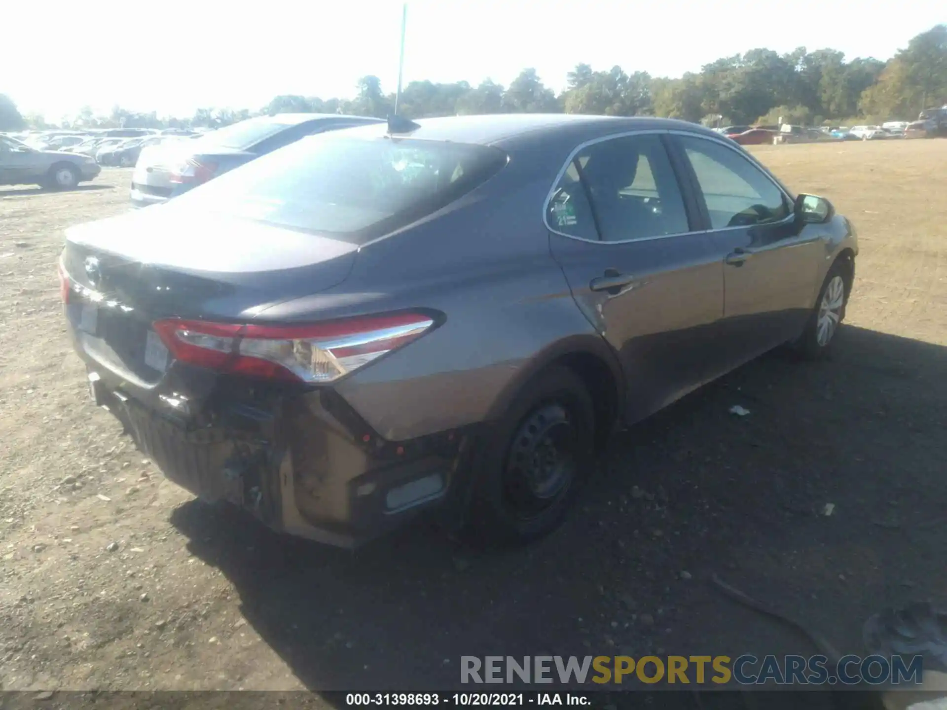 4 Photograph of a damaged car 4T1B31HK4KU517577 TOYOTA CAMRY 2019