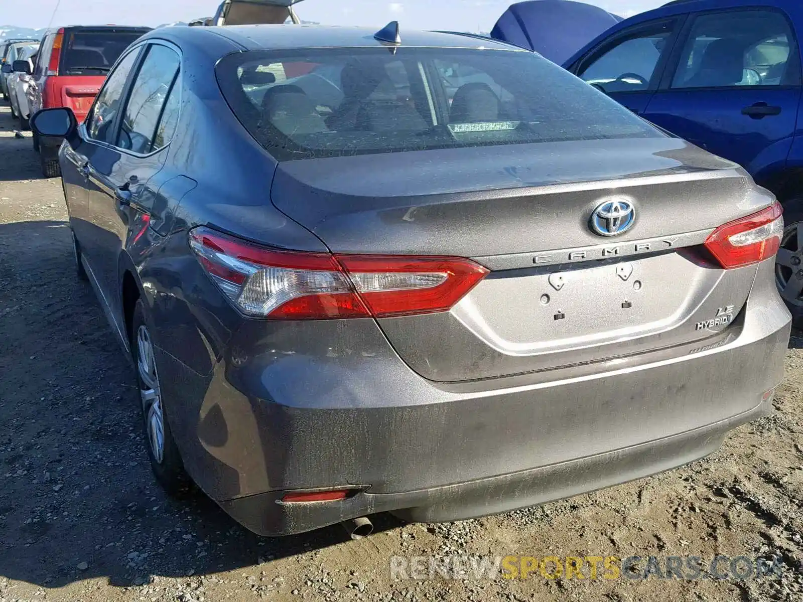 3 Фотография поврежденного автомобиля 4T1B31HK5KU005049 TOYOTA CAMRY 2019