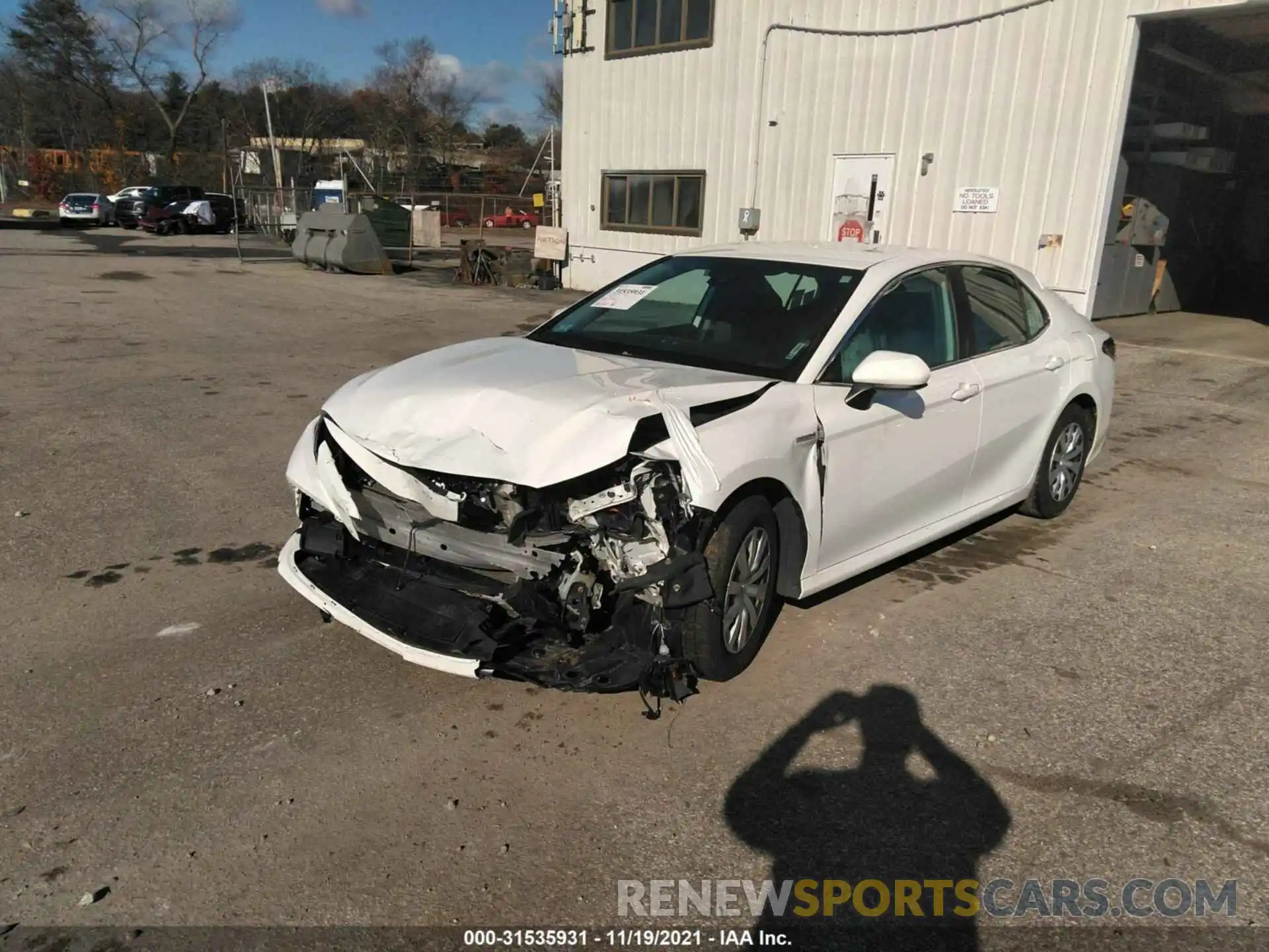 2 Photograph of a damaged car 4T1B31HK5KU005245 TOYOTA CAMRY 2019