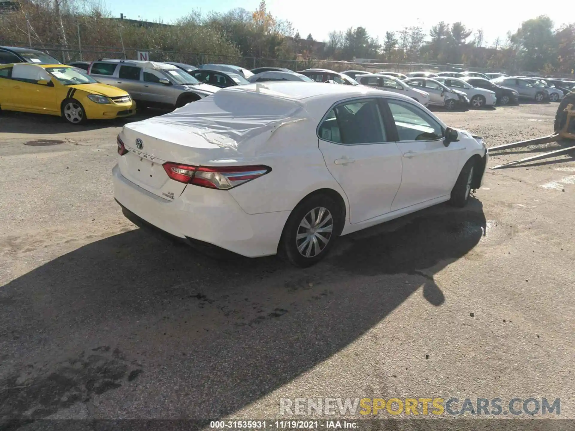 4 Фотография поврежденного автомобиля 4T1B31HK5KU005245 TOYOTA CAMRY 2019