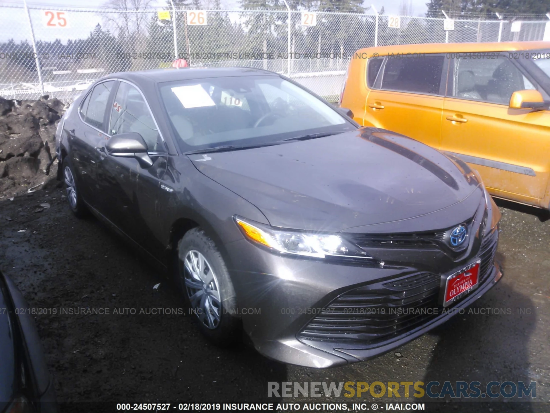 1 Photograph of a damaged car 4T1B31HK5KU005455 TOYOTA CAMRY 2019